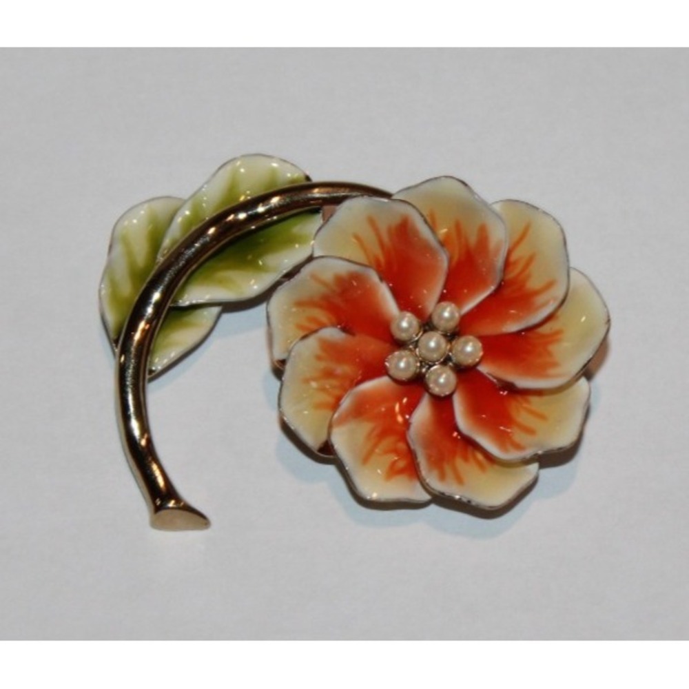 vintage signed Liz Claiborne LC orange enamel flower brooch pin gold tone